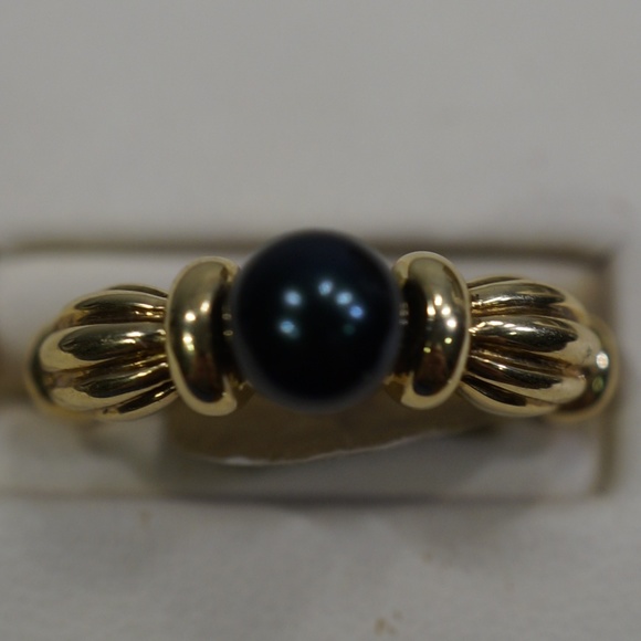 18KY Gold Tiffany Pearl Ring - Picture 2 of 7